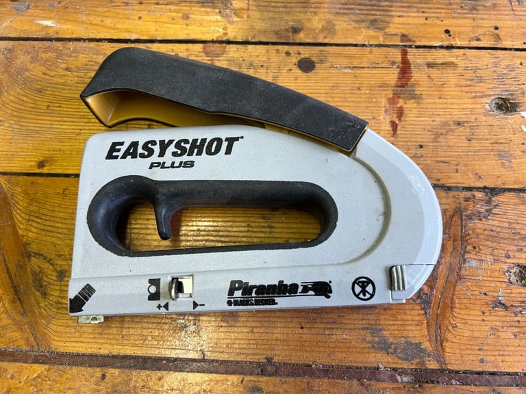 image for Black & Decker Easyshot Plus Staple Gun with box