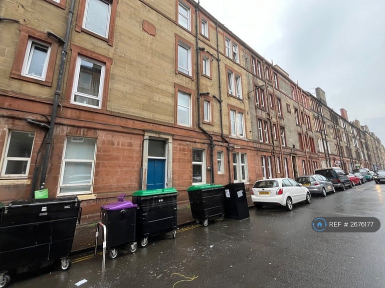 1 bedroom flat in Rossie Place, Edinburgh, EH7 (1 bed) (#2676177)