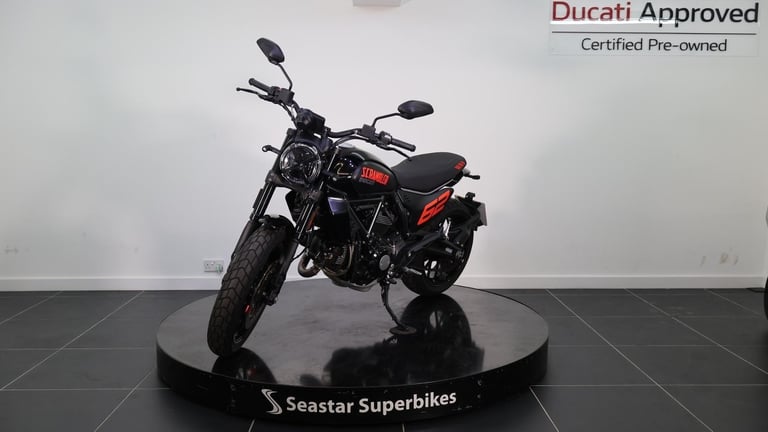 DUCATI SCRAMBLER FULL THROTTLE - 2024 - 4400 MILES