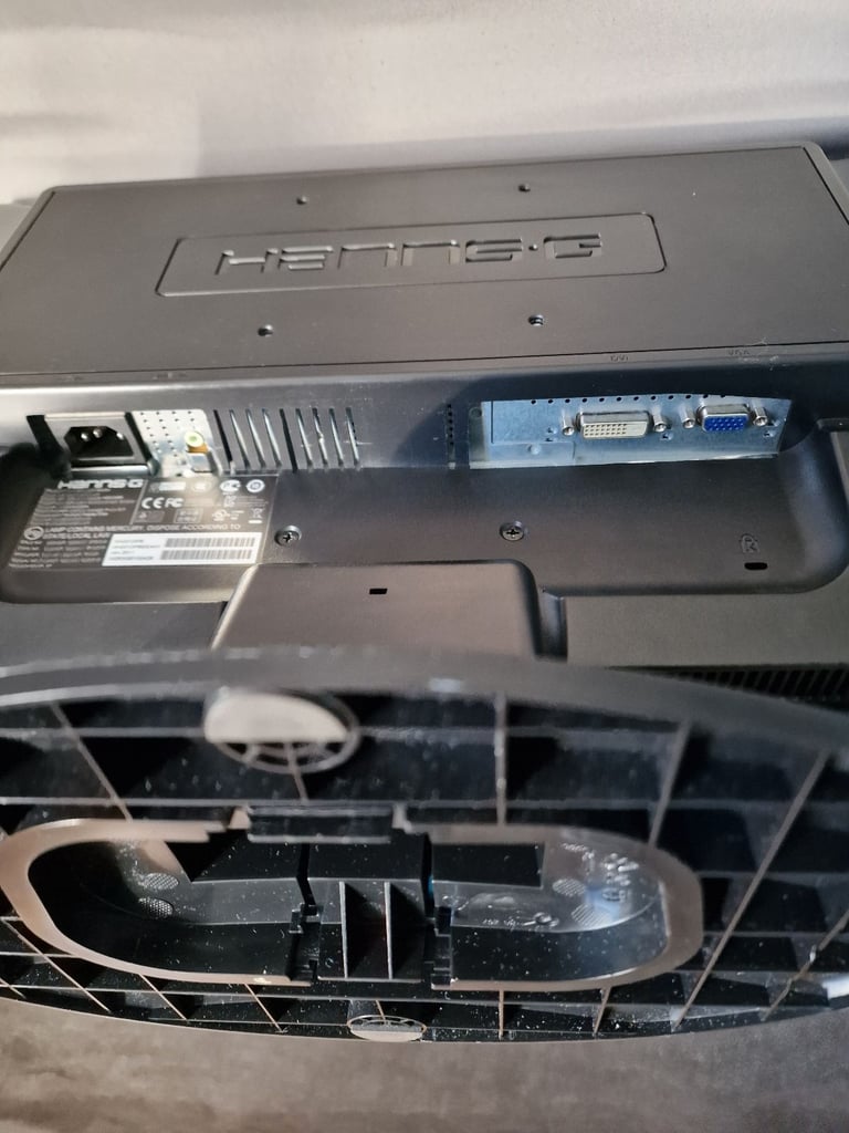 21 inch desktop monitor