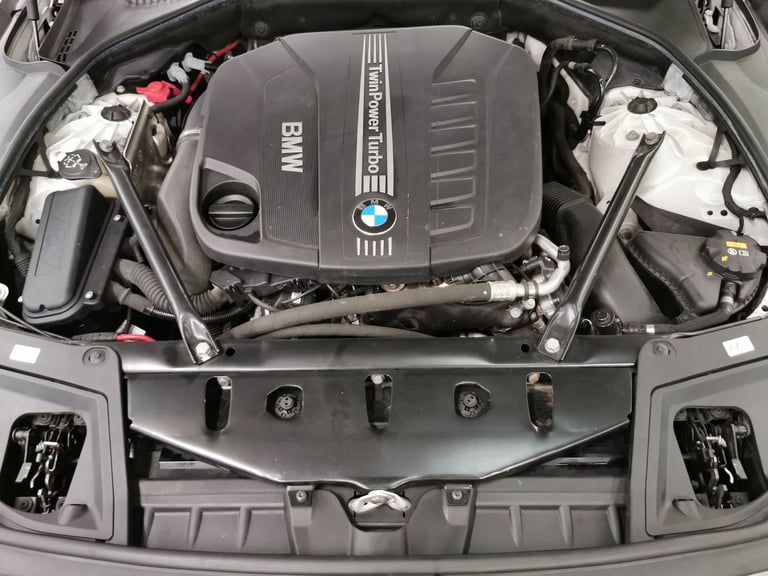 2016 BMW 5 Series 3.0 535d Luxury Saloon 4dr Diesel Auto Euro 6 (s/s) (313 ps) - DAKOTA LEATH Sal...