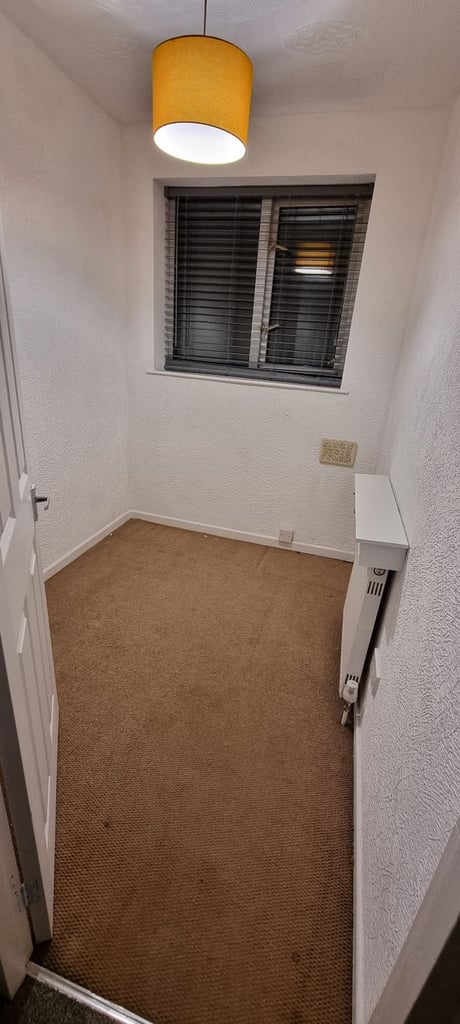 3 Bedrooms House, Very well presented, Great Location