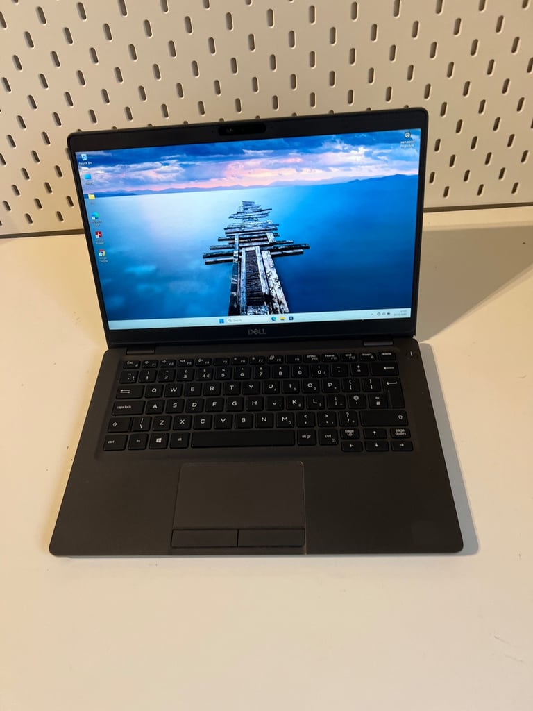 Windows 11 Dell , i5, 8th gen , 16 GB , 240 SSD , very fast performance 