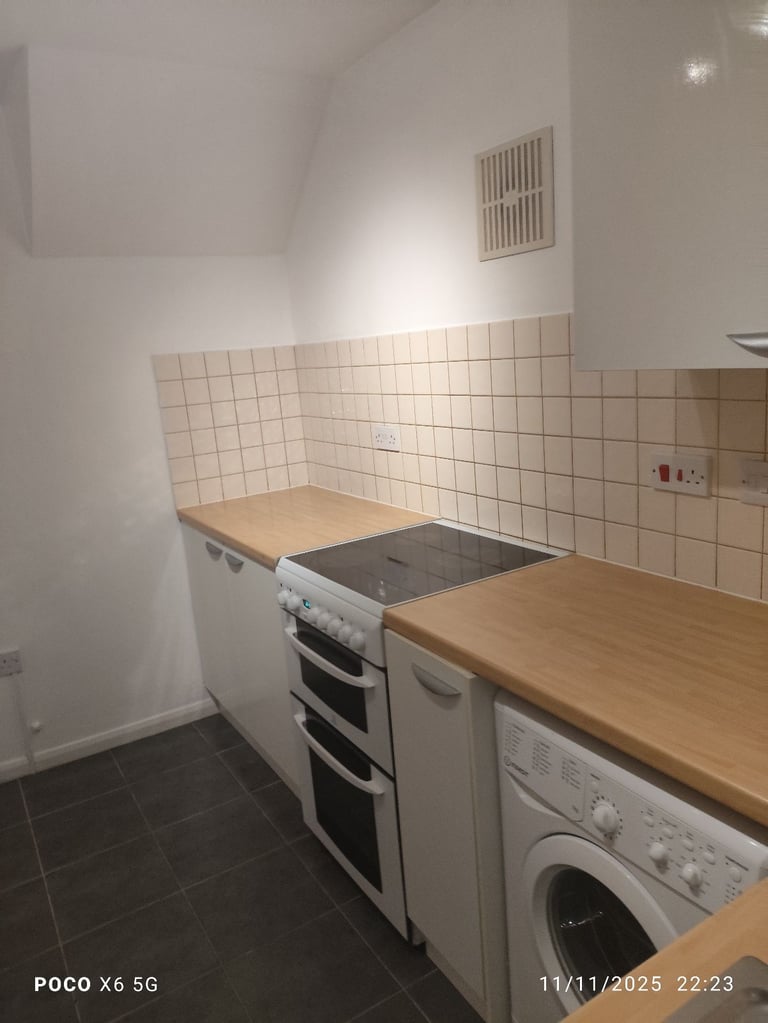 3 bedroom semi-detached house for rent (available now) Internal photos