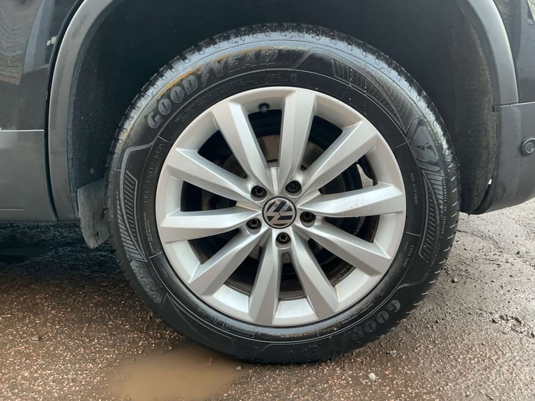 2014 Volkswagen Tiguan 2.0 Tiguan Match TDI BlueMotion Technology 4Motion 4WD 5dr SUV Diesel Manual