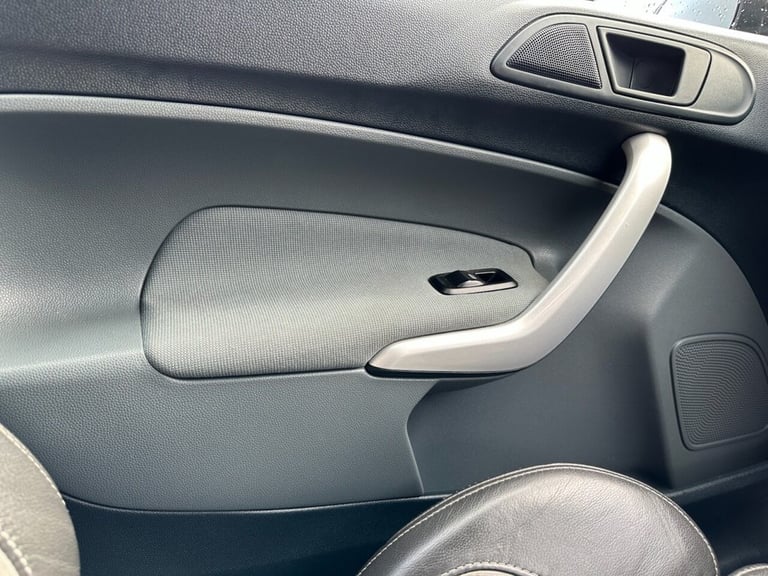 2011 Ford Fiesta 1.6 TD Zetec S Hatchback 3dr Diesel Manual (107 g/km, 94 bhp) Hatchback Diesel M...