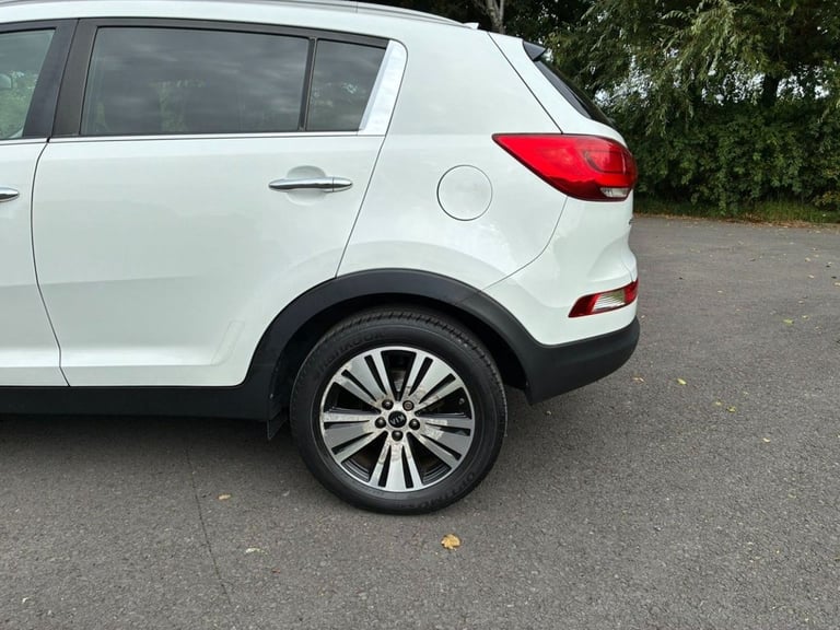 2014 64 KIA SPORTAGE 1.7 CRDI ECODYNAMICS 3 SUV 5DR DIESEL MANUAL 2WD EURO 5 (S/