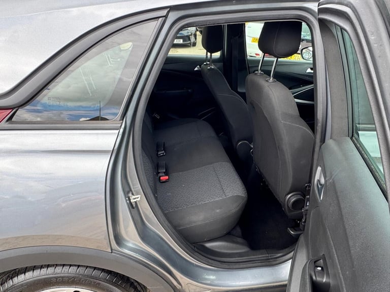 2019 Vauxhall Crossland X 1.2 SE Euro 6 5dr HATCHBACK Petrol Manual