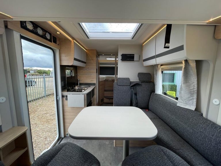 Dethleffs Globebus I6 GT 4 berth 4 belt A-class Singles 3500KG
