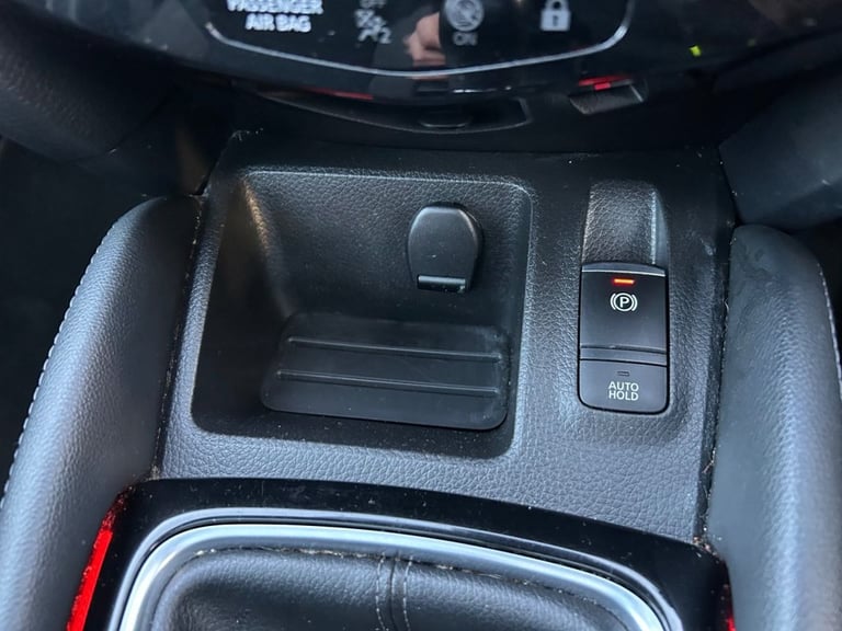 2019 Nissan Qashqai 1.3 DiG-T N-Connecta 5dr HATCHBACK PETROL Manual