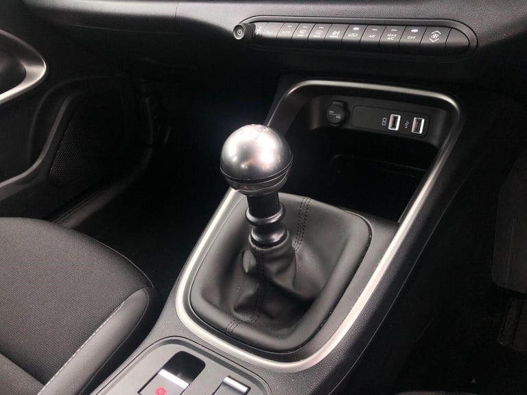 2024 Jeep Avenger 1.2 Altitude Euro 6 (s/s) 5dr HATCHBACK Petrol Manual
