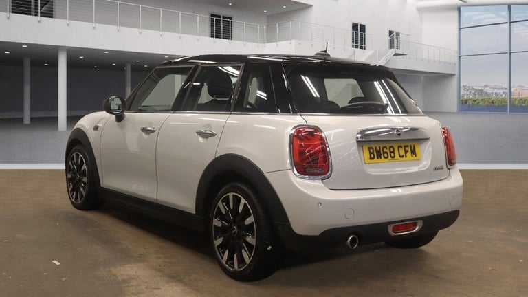 2019 MINI Hatch 1.5 Cooper Exclusive Hatchback 5dr Petrol Steptronic Euro 6 (s/s) (136 ps) Hatchb...