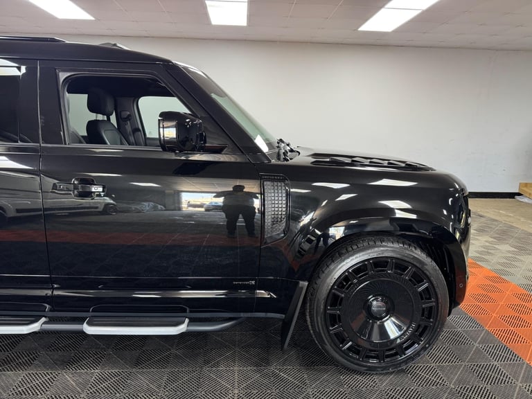 2023 Land Rover Defender 130 3.0 D300 MHEV X Auto 4WD Euro 6 (s/s) 5dr ESTATE Diesel Automatic