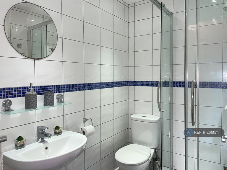 7 bedroom house in Harringay Avenue, Liverpool, L18 (7 bed) (#2661311)