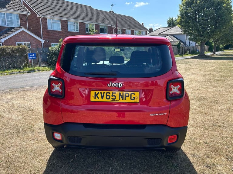 2015 Jeep Renegade 1.6 E-torQ Sport 5dr ESTATE PETROL Manual