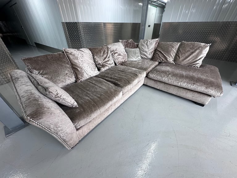Right hand corner crushed velvet sofa