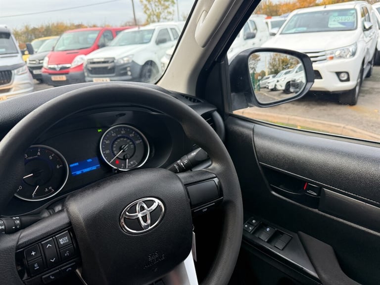 2020 Toyota Hilux ACTIVE 4WD D-4D DCB TRUCKMAN Pick Up Diesel Manual