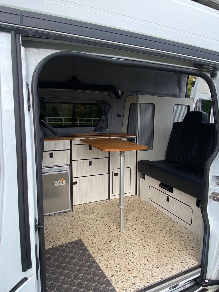 Ford, TRANSIT CUSTOM, campervan 4 berth, Manual, 2198 (cc)