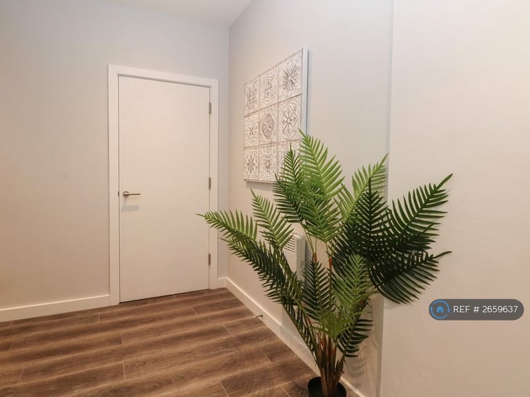 2 bedroom flat in Tudor Place, Waterloo, Liverpool, L22 (2 bed) (#2659637)