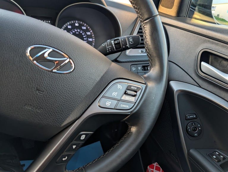 2016 Hyundai Santa Fe 2.2 CRDi Blue Drive Premium 4WD Euro 6 (s/s) 5dr ESTATE Diesel Manual