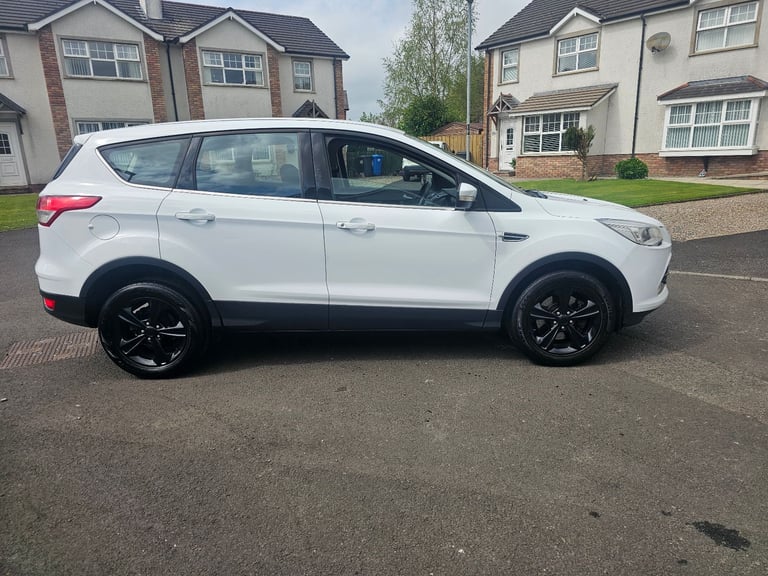 Ford, KUGA, Hatchback, 2013, Manual, 1997 (cc), 5 doors