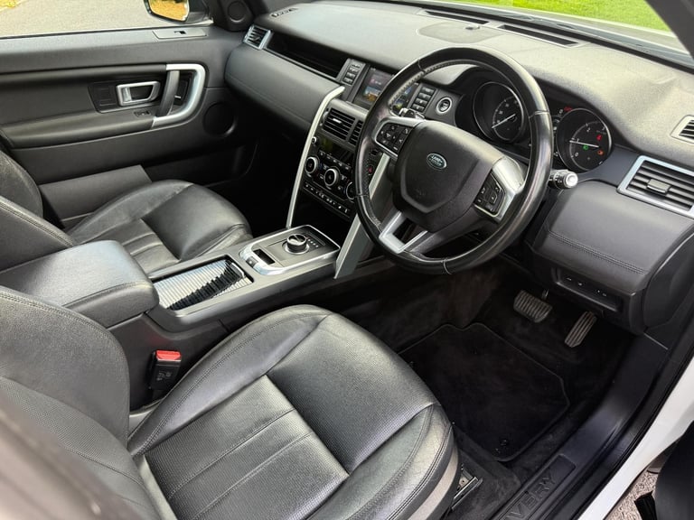 Land Rover DISCO SPORT BLACK HSE / AUTO / 7 SEATS 