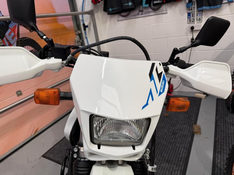 Suzuki DR650 Dual Sport 2025