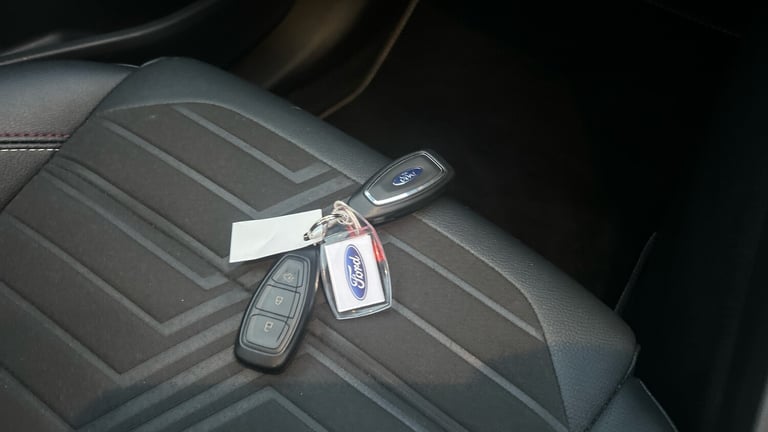 2023 Ford Puma 1.0 EcoBoost Hybrid mHEV Vivid Ruby Edition 5dr HATCHBACK PETROL Manual