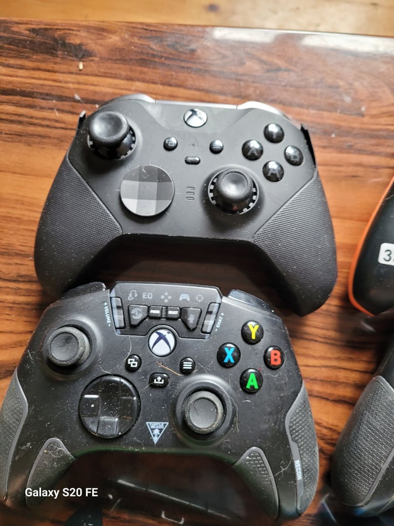 Xbox Controller Lot for Spares & Repairs - 6 Controllers Faulty/Joblot Deal