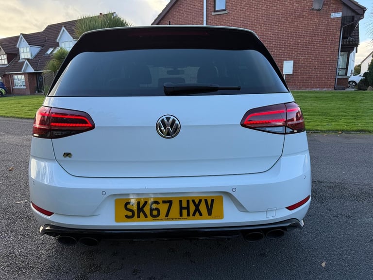 Volkswagen Golf " R " 310 BHP / D.S.G AUTO / 4 MOTION / NEW 19 INCH ALLOYS