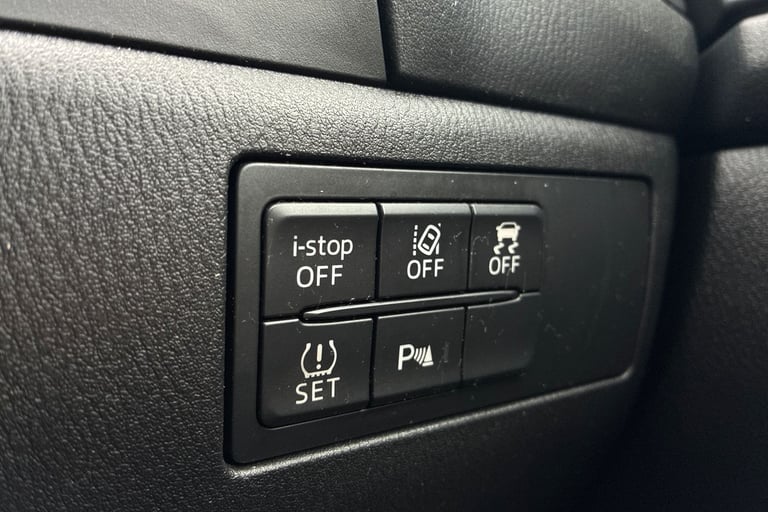 2017 Mazda Mazda3 62491 Hatchback Petrol Manual