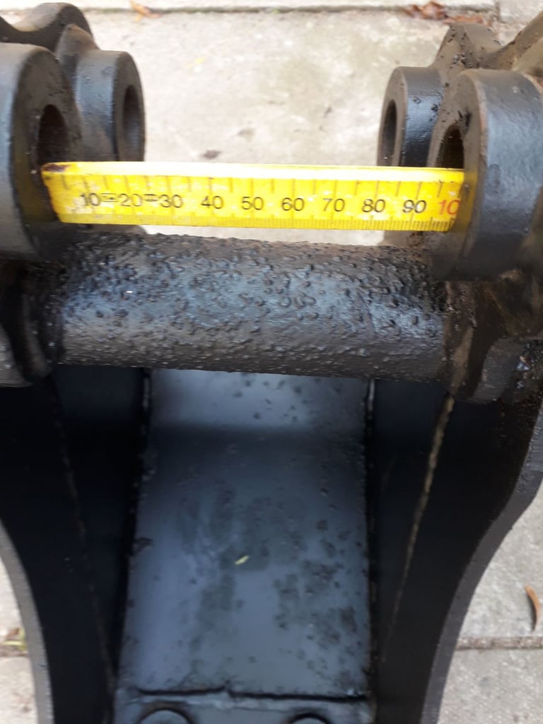 Jcb and kobota bucket for sale. 