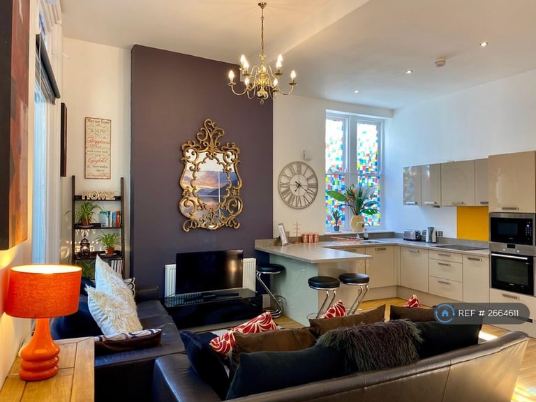 2 bedroom flat in St. Nicholas Chambers, Newcastle Upon Tyne, NE1 (2 bed) (#2664611)