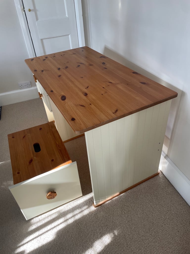 Stompa Children’s desk