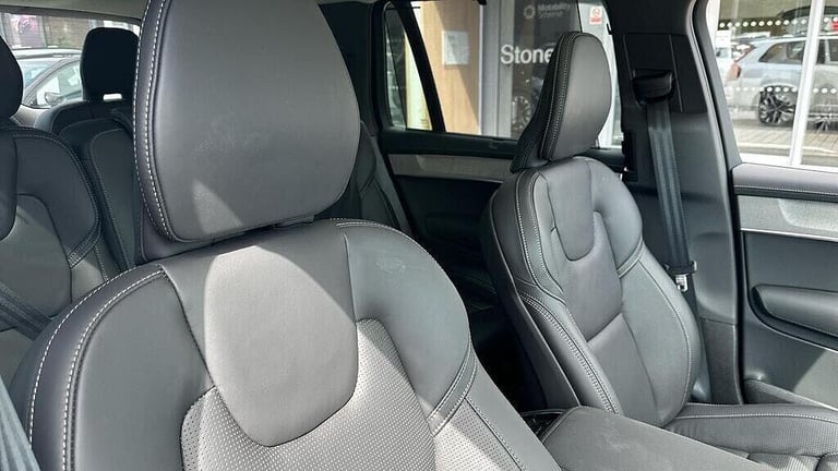  Volvo XC90 Ultra, T8 AWD Plug-in hybrid, Electric/Petrol, Dark, 7 Seats Petrol Automatic
