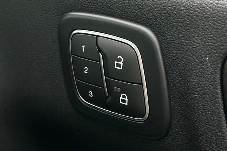 2024 Ford Kuga 2.5 PHEV Active 5dr CVT - **PANORAMIC SUNROOF - POWER TAILGATE - DOOR EDGE Estate ...