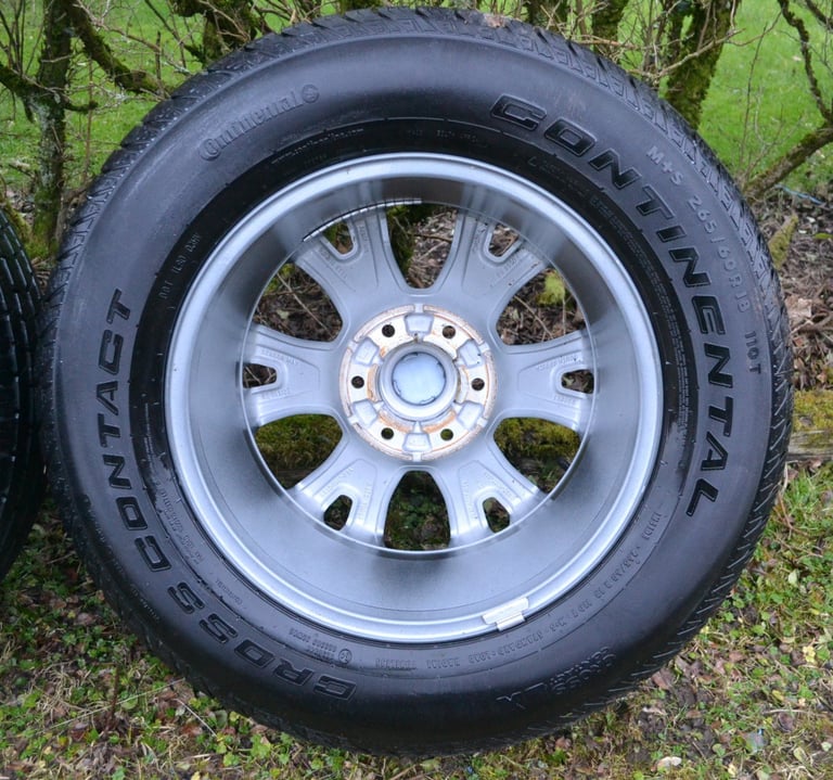 Ford Ranger 18 inch Diamond Machine Faced Alloy Wheels with Continental Tyres