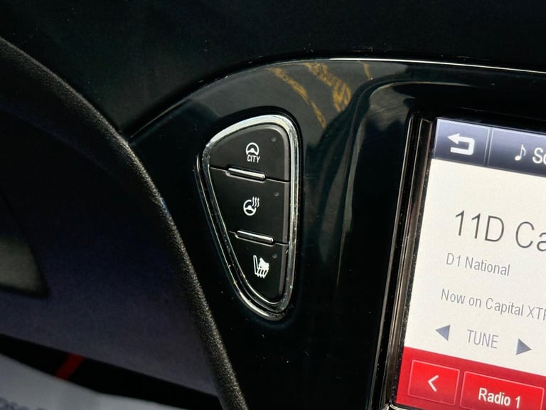 2015 Vauxhall Corsa 1.4i ecoFLEX Energy Euro 6 5dr (a/c) HATCHBACK Petrol Manual