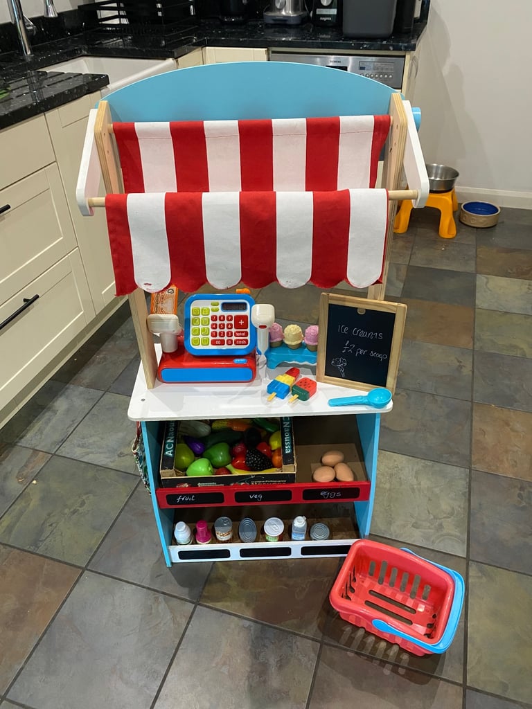 image for Play Shop and Theatre with lots of extras