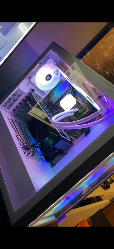 Custom build 3060 gaming pc Corsair Icue water cooler!
