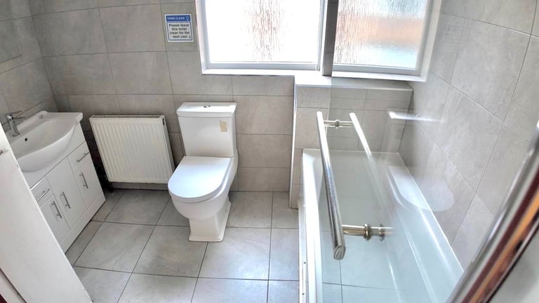 (Not a studio)Double room including bills for single occupancy Postcode LU3 1DJ