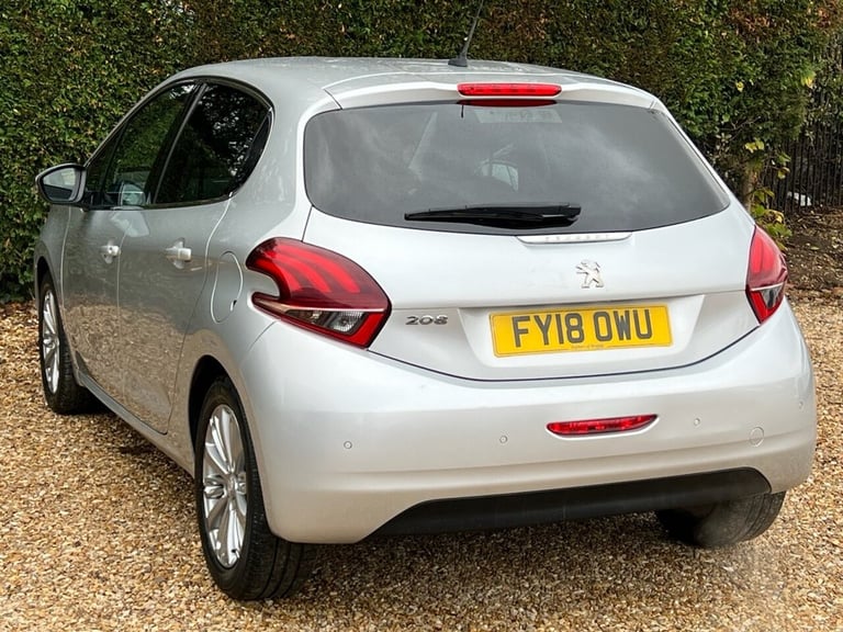 2018 Peugeot 208 1.2 PureTech Allure Hatchback 5dr Petrol EAT Euro 6 (s/s) (110 ps) Hatchback Pet...