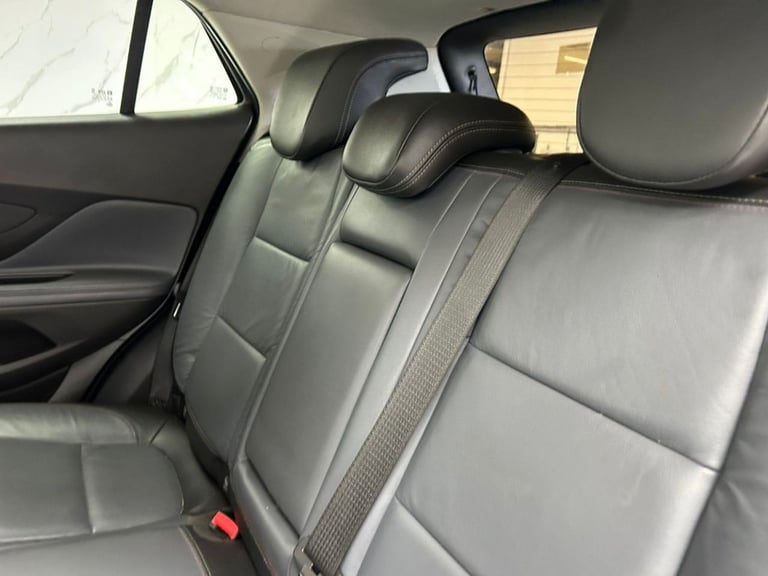 2016 Vauxhall Mokka *AUTO HATCHBACK Petrol Automatic