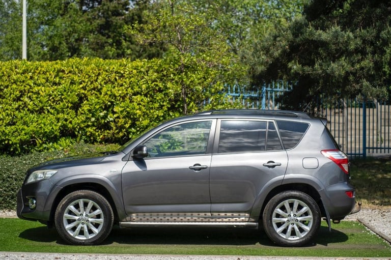 2012 Toyota RAV4 2.2 D-CAT SR SUV 5dr Diesel Auto 4WD Euro 5 (150 ps) ESTATE Diesel Automatic