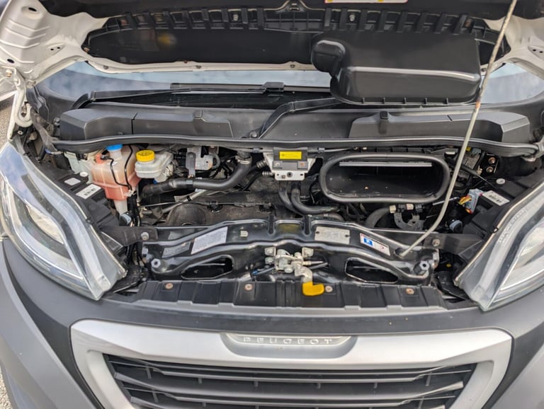 2017 Peugeot Boxer 2.0 BlueHDi H2 Professional Van 130ps PANEL VAN DIESEL Manual