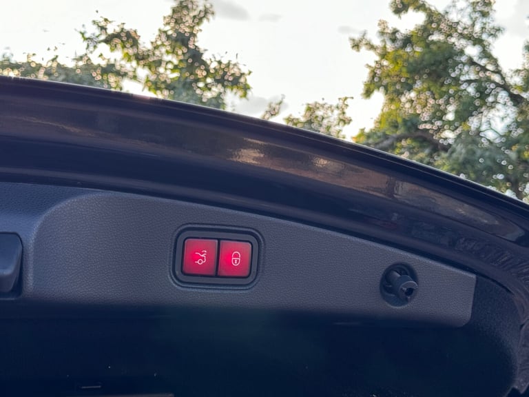 MERCEDES-BENZ E CLASS E400 3.0 V6 AMG LINE 4MATIC PREMIUM + E53 STYLING, 1 OWNER