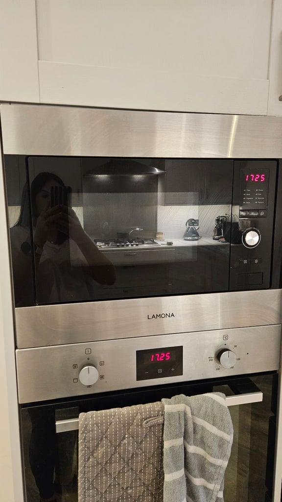 image for Lamona microwave 