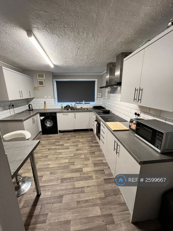 1 bedroom in Waterpump Court, Northampton, NN3 (#2599667)