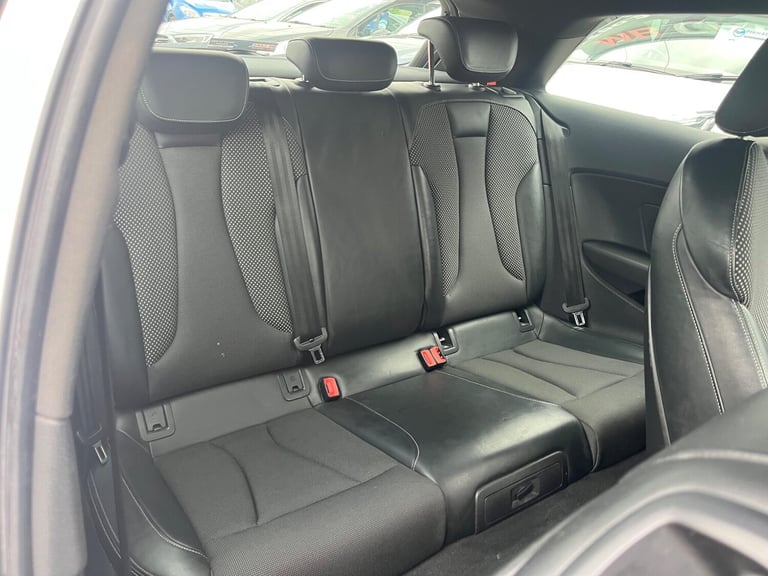 2014 Audi A3 1.4 TFSI CoD S line Euro 6 (s/s) 3dr HATCHBACK Petrol Manual