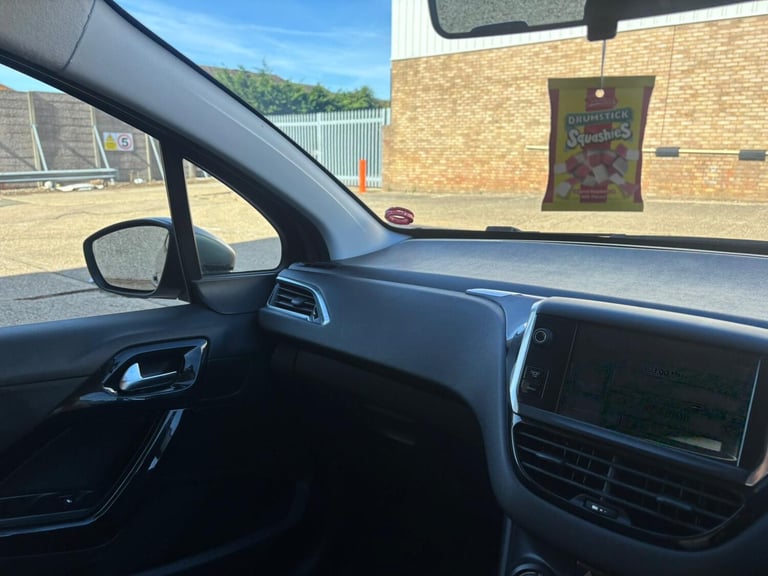 2013 Peugeot 208 1.0 VTi Active 3dr HATCHBACK Petrol Manual